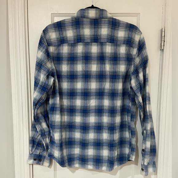 Patagonia Men's Long-Sleeved Lightweight Fjord Flannel Shirt | Size M - Picture 2 of 4